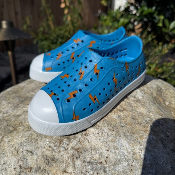 Lily & Dan Kids' Blue Lightning Bolt Slip-On Water Shoes Size 9/10 Casual Summer - Picture 1 of 7
